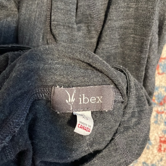 Ibex 100% merino wool grey long-sleeved hoodie sweater - Picture 9 of 9